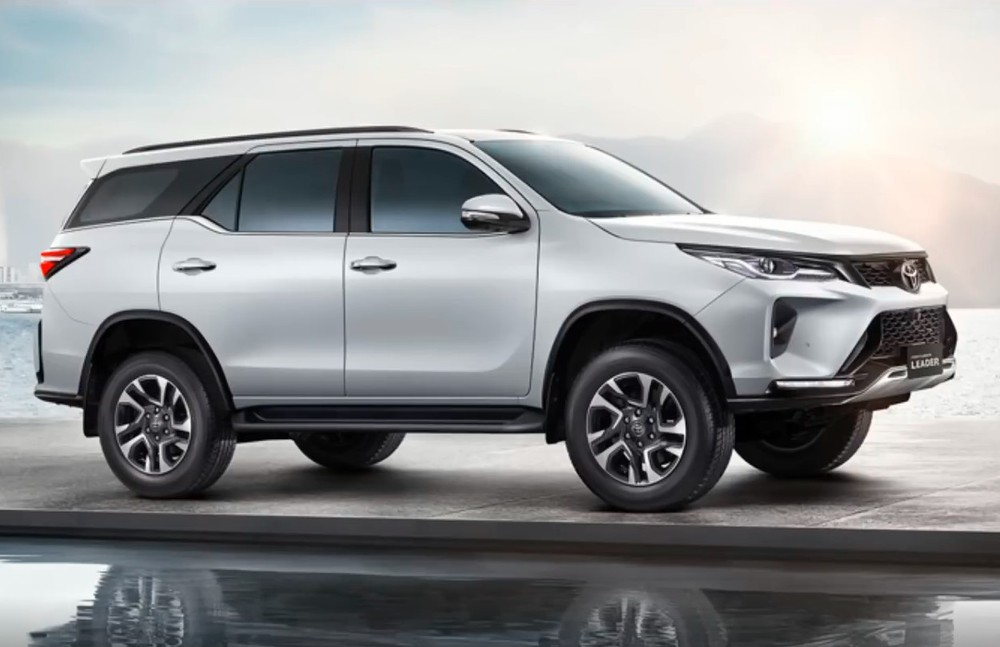 Toyota Fortuner 2023