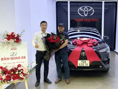 toyota-long-bien-giao-xe (9)